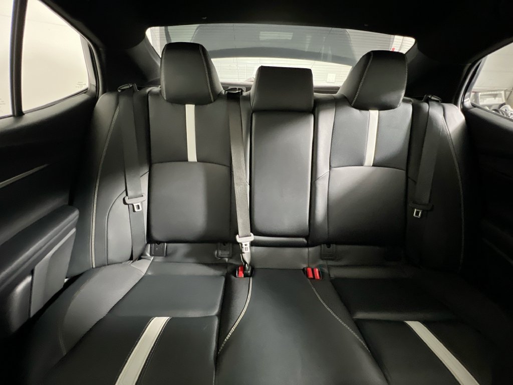 Used 2025 Toyota Camry SE FWD image 30