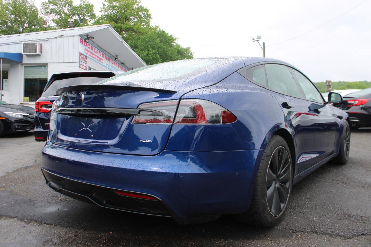 Used 2021 Tesla Model S Plaid image 5