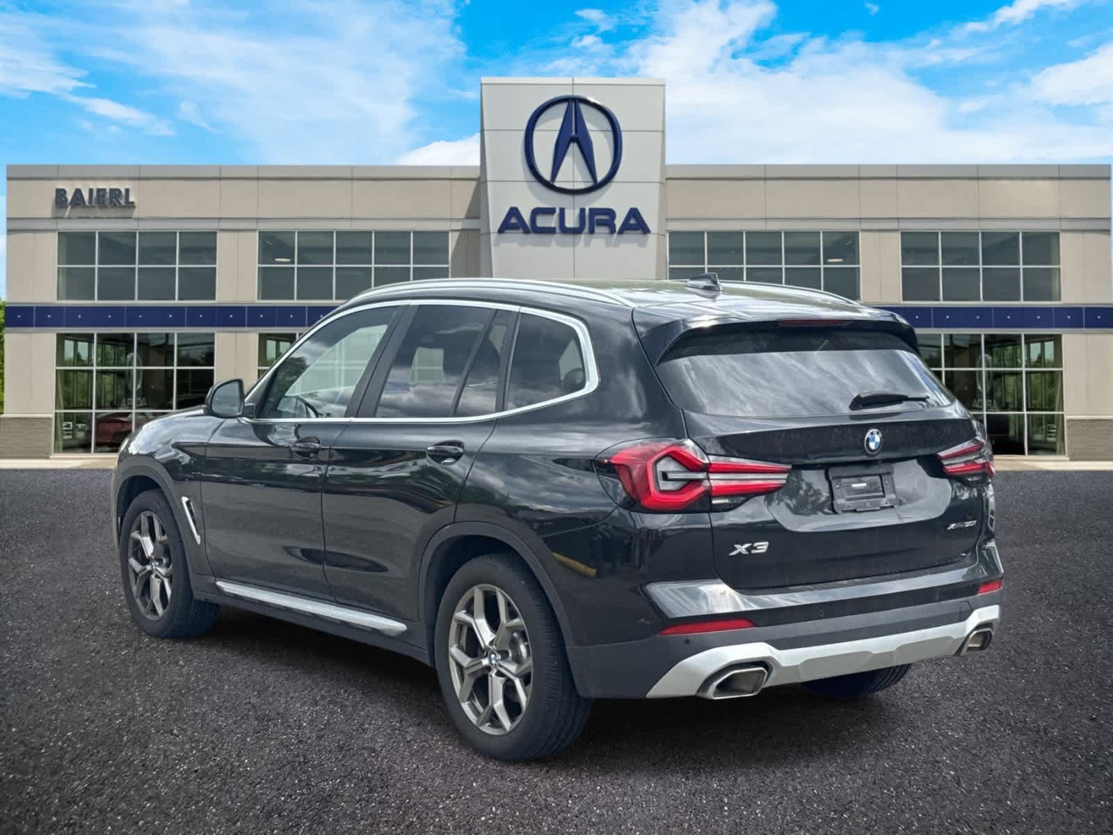 Used 2022 BMW X3 xDrive30i w/ Premium Package 2 AWD/4WD image 3
