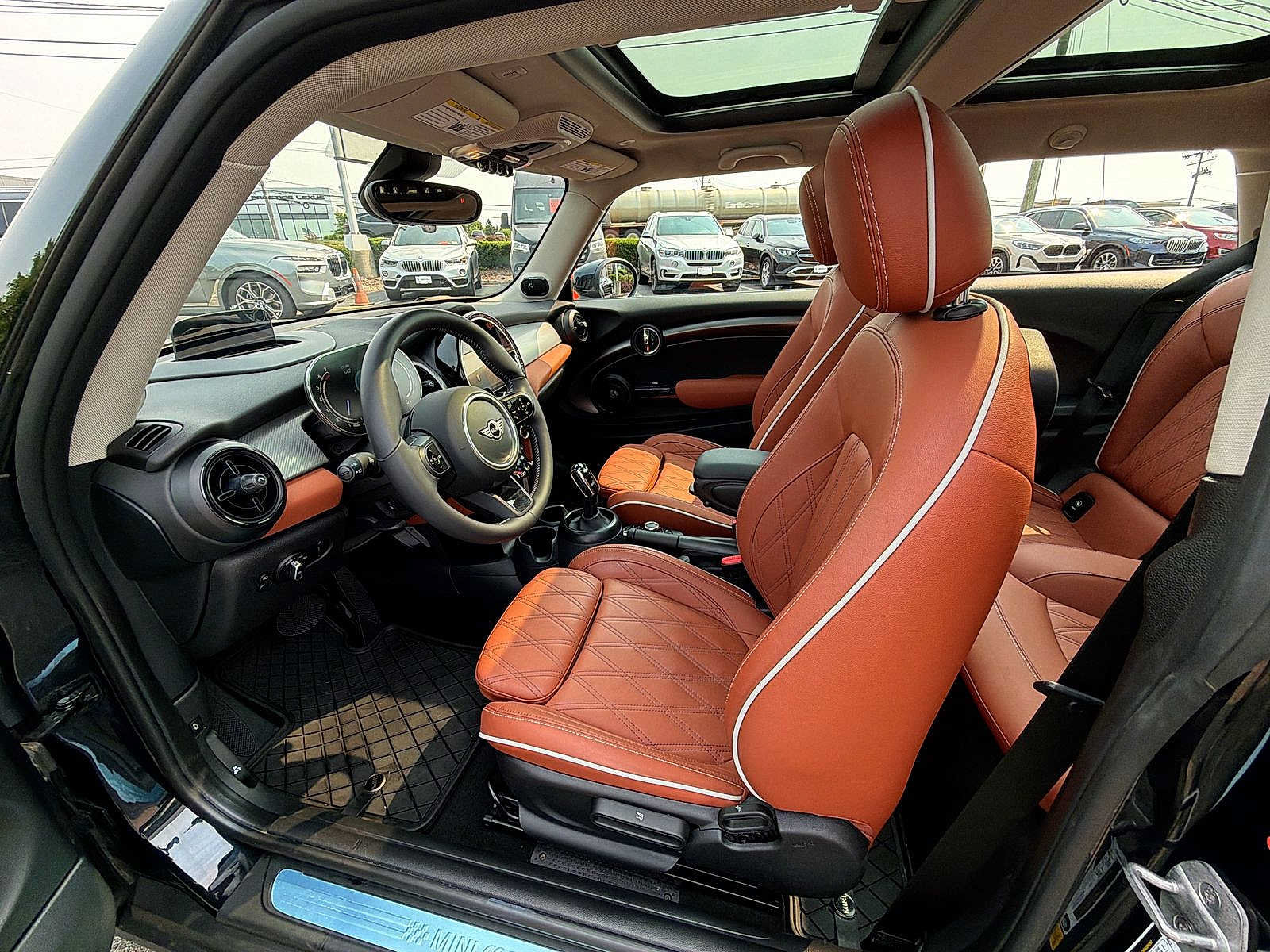 Used 2024 MINI Cooper S FWD image 10