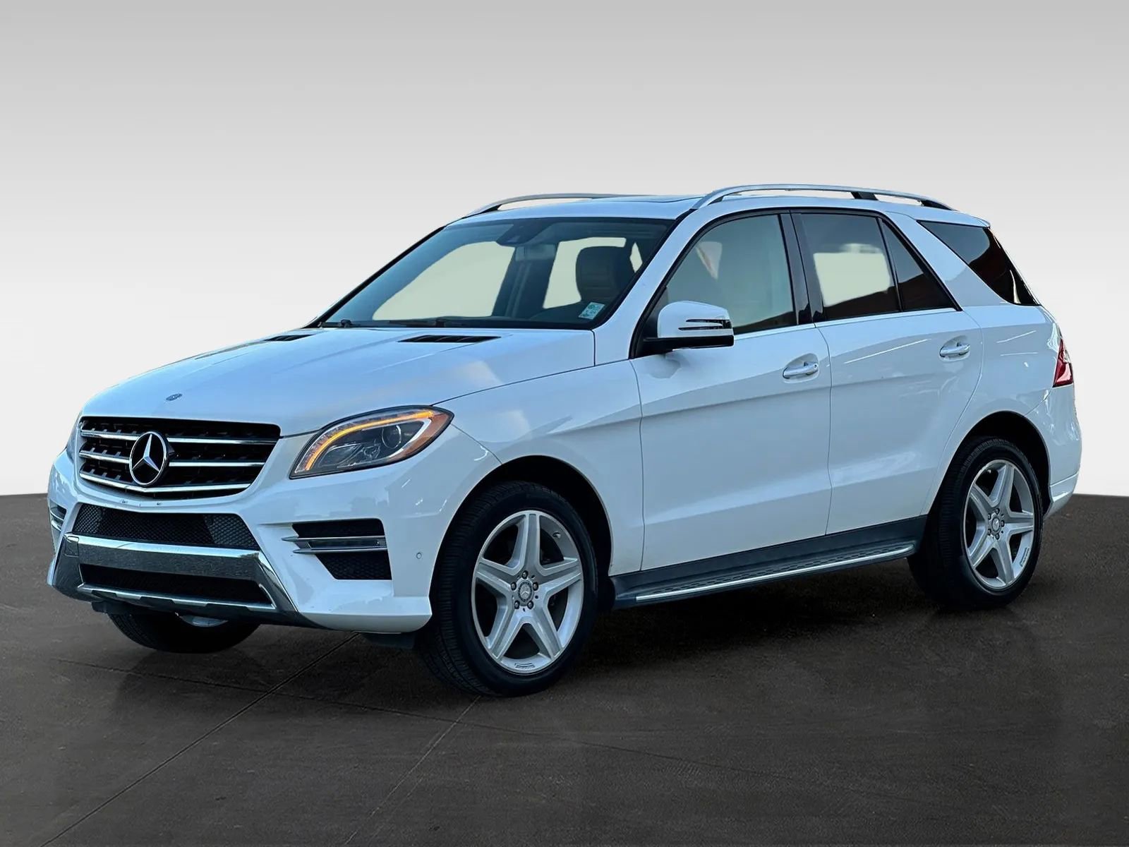 Used 2015 Mercedes-Benz ML 400 4MATIC image 3
