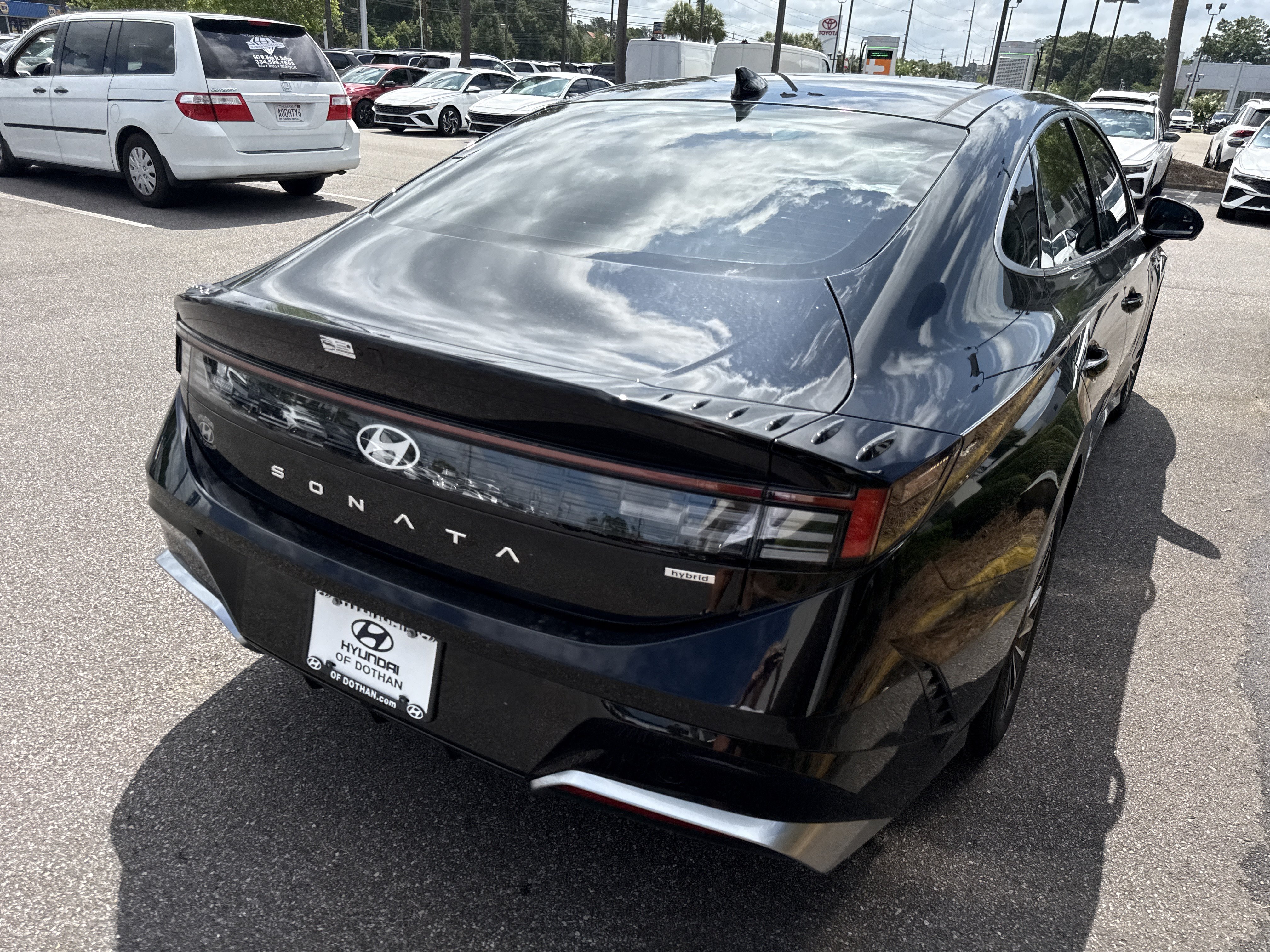 New 2026 Hyundai Sonata Limited FWD image 4