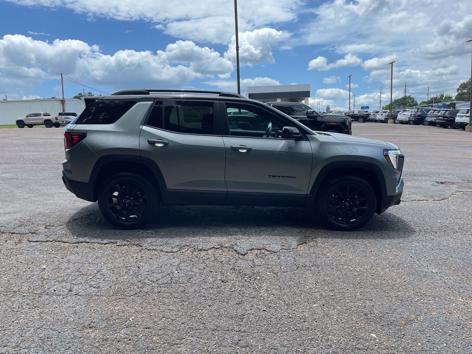 New 2026 GMC Terrain Elevation w/ Black Edition FWD image 6