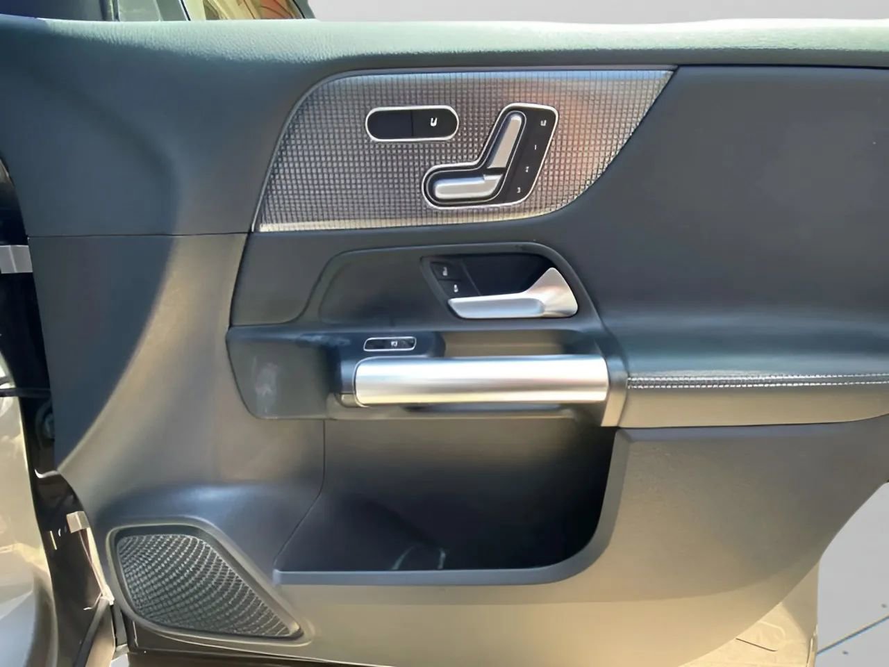 Used 2021 Mercedes-Benz GLA 250 4MATIC image 24