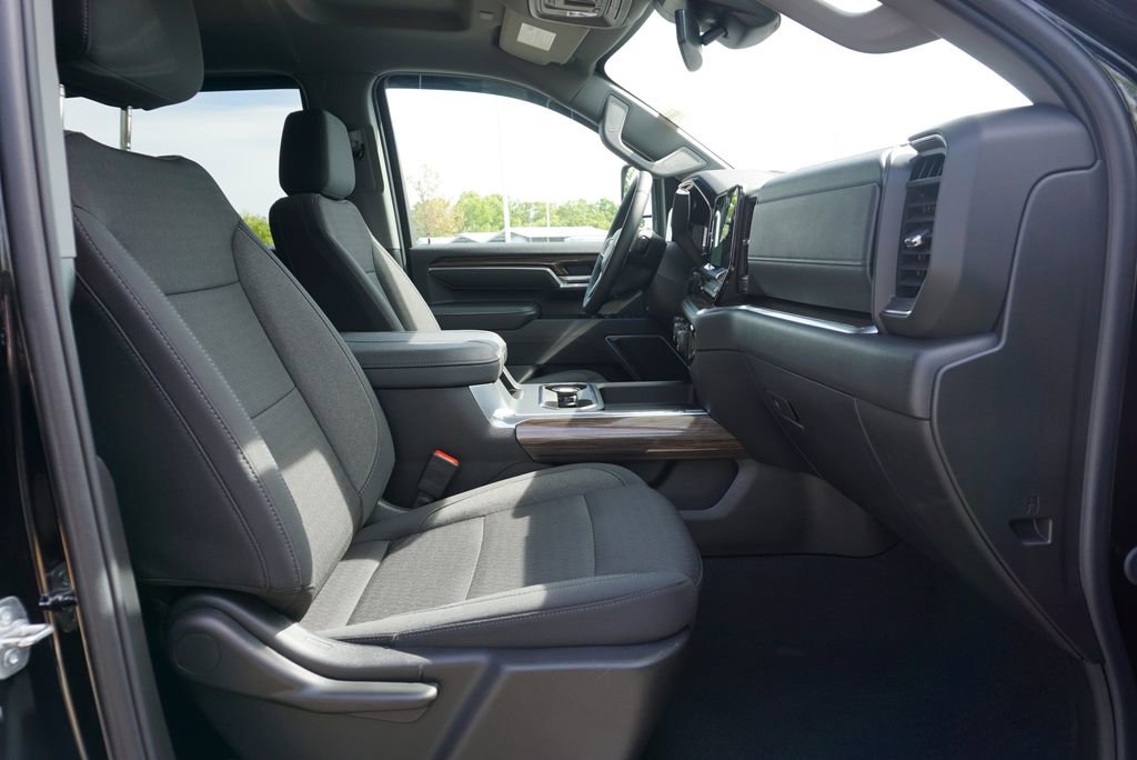 Used 2025 Chevrolet Silverado 2500 LT w/ All Star Edition image 51