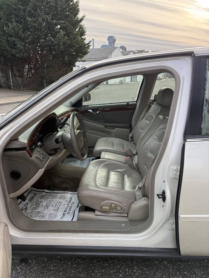 Used 2001 Cadillac De Ville w/ Comfort/Convenience Pkg FWD image 6