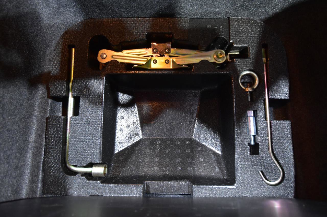 Used 2004 Honda S2000 image 37