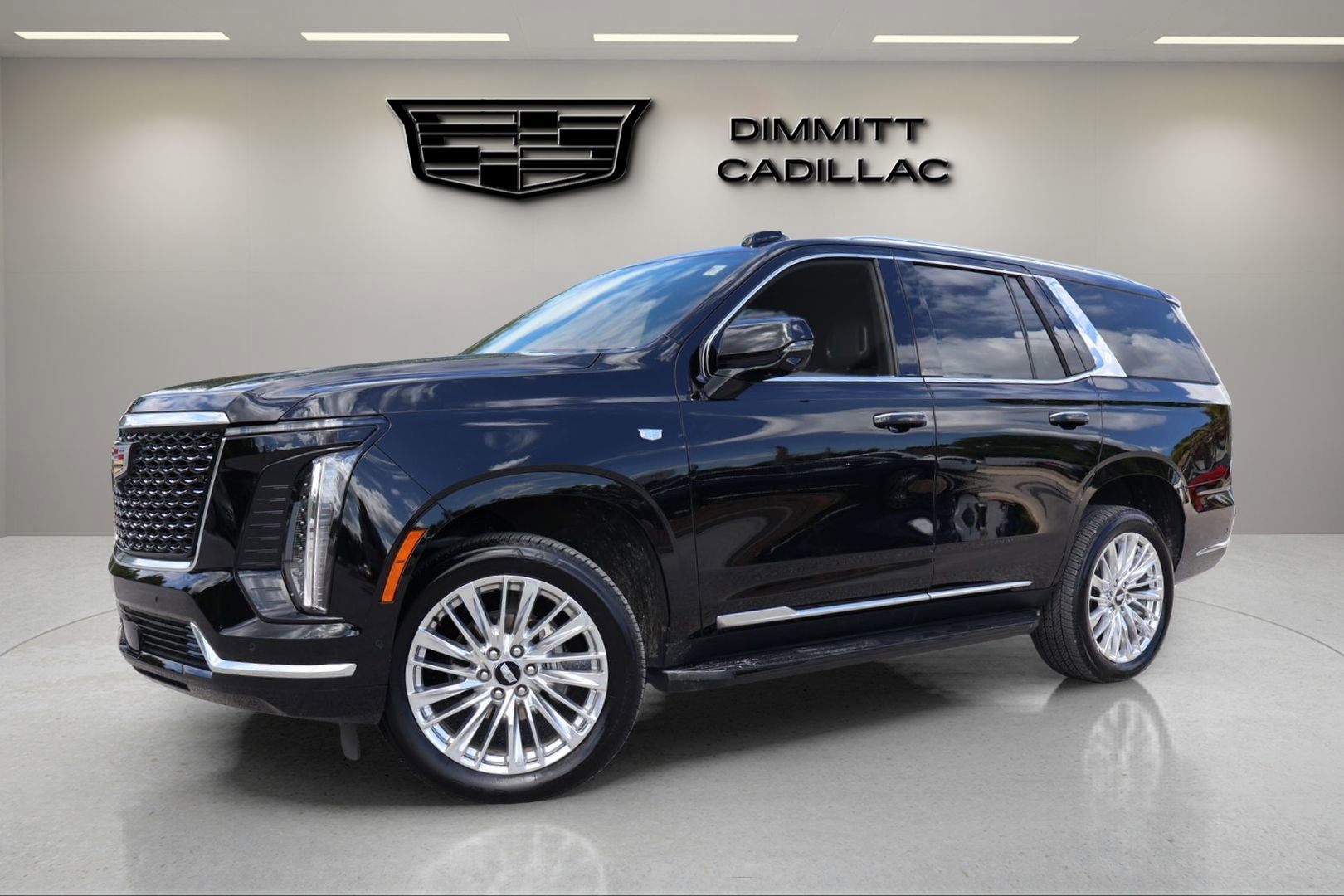 Used 2025 Cadillac Escalade Premium Luxury AWD/4WD image 1