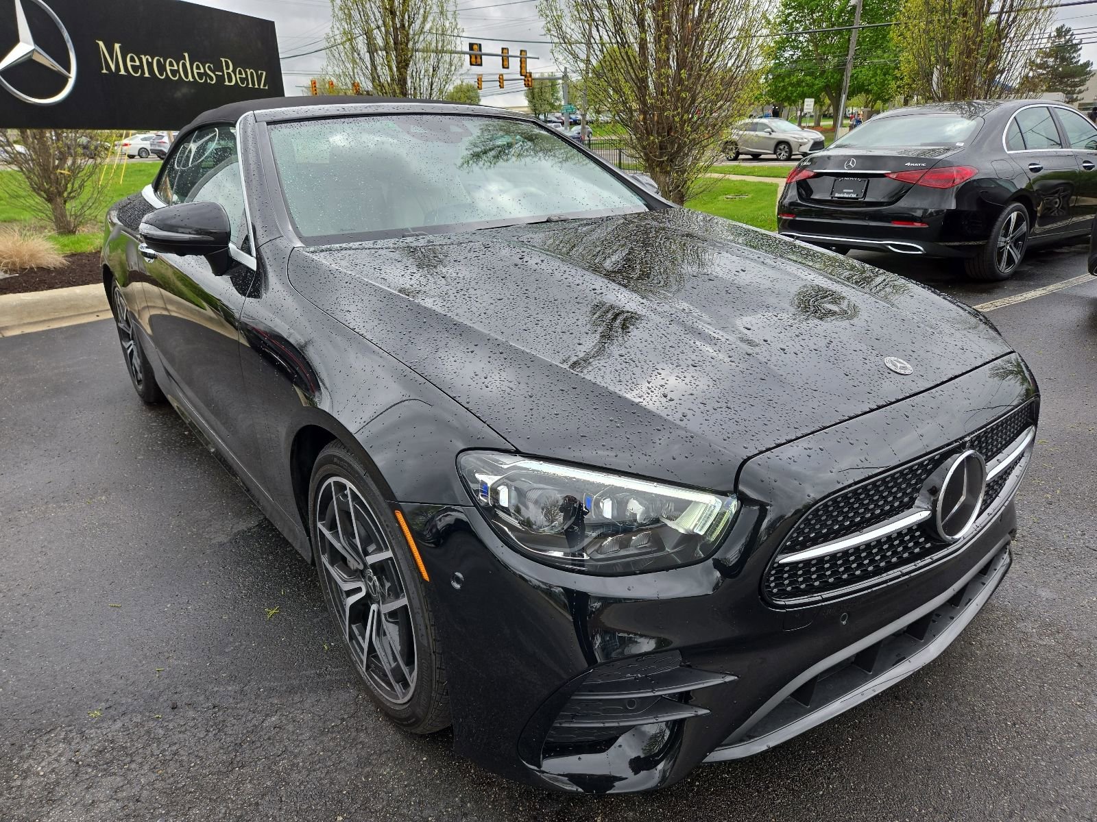 Used 2023 Mercedes-Benz E 450 4MATIC Cabriolet image 7