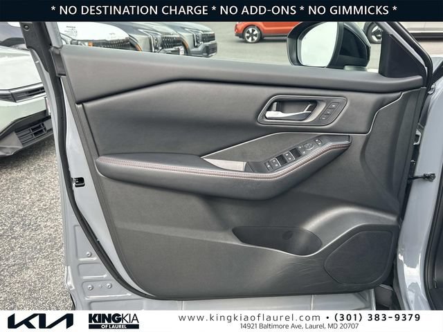 Used 2025 Nissan Rogue SV w/ Rock Creek Premium Package AWD/4WD image 19