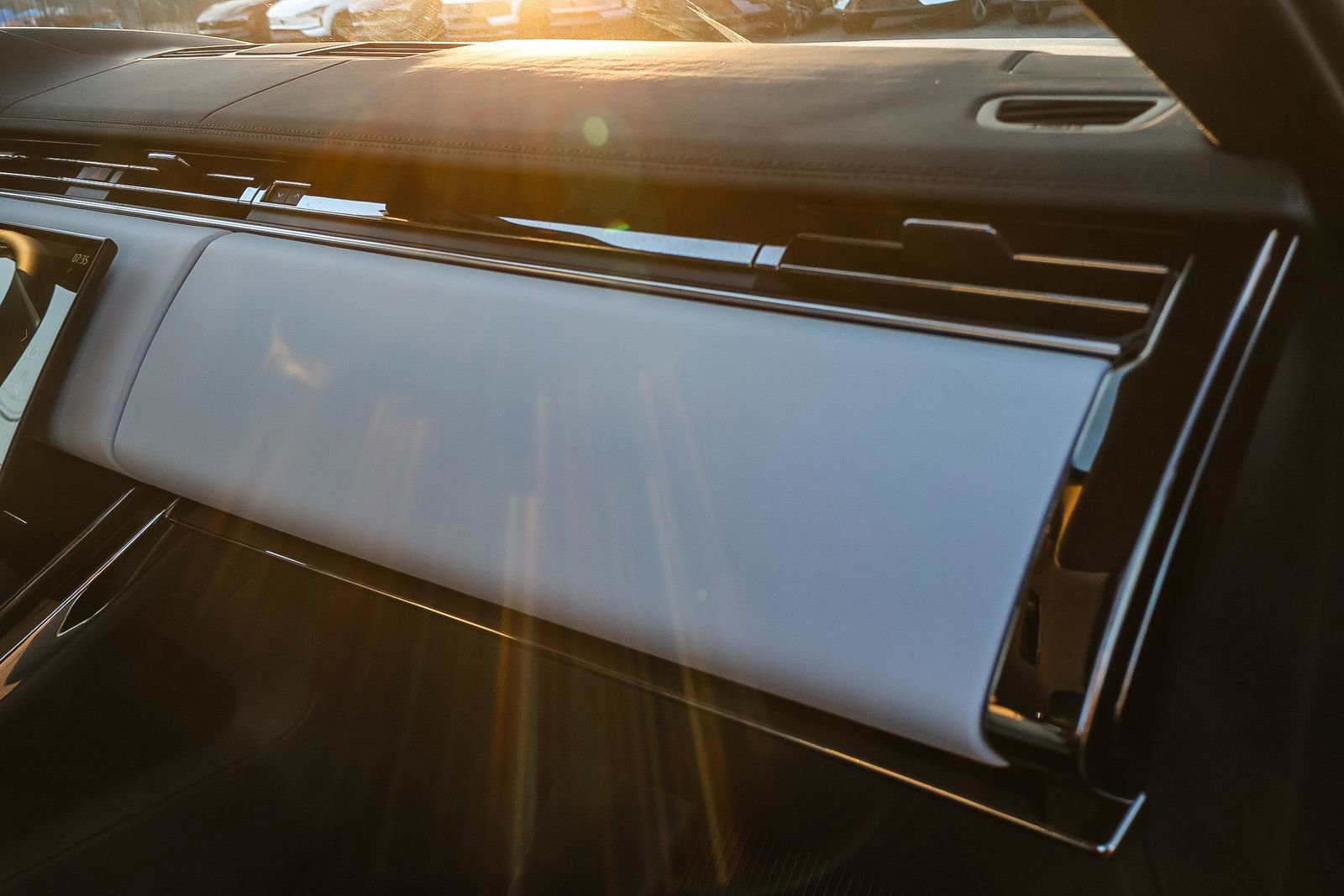 New 2026 Land Rover Range Rover Sport Dynamic SE image 18