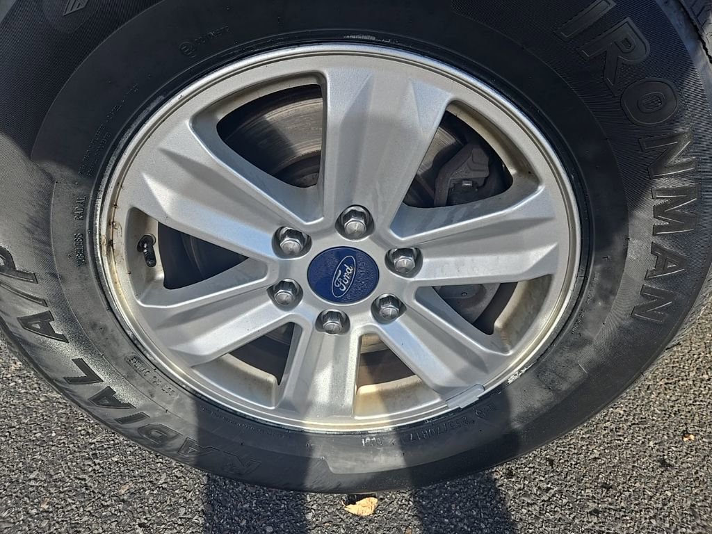 Used 2016 Ford F150 XLT image 36