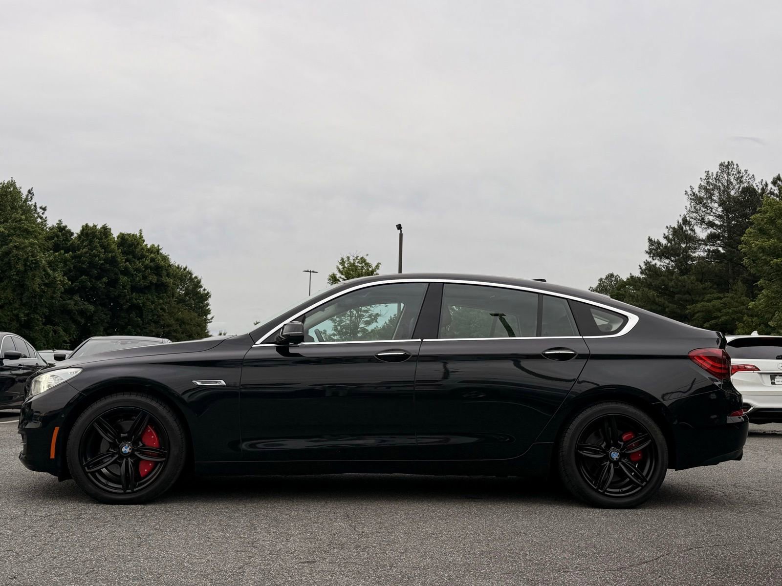Used 2014 BMW 535i Gran Turismo xDrive AWD/4WD image 2
