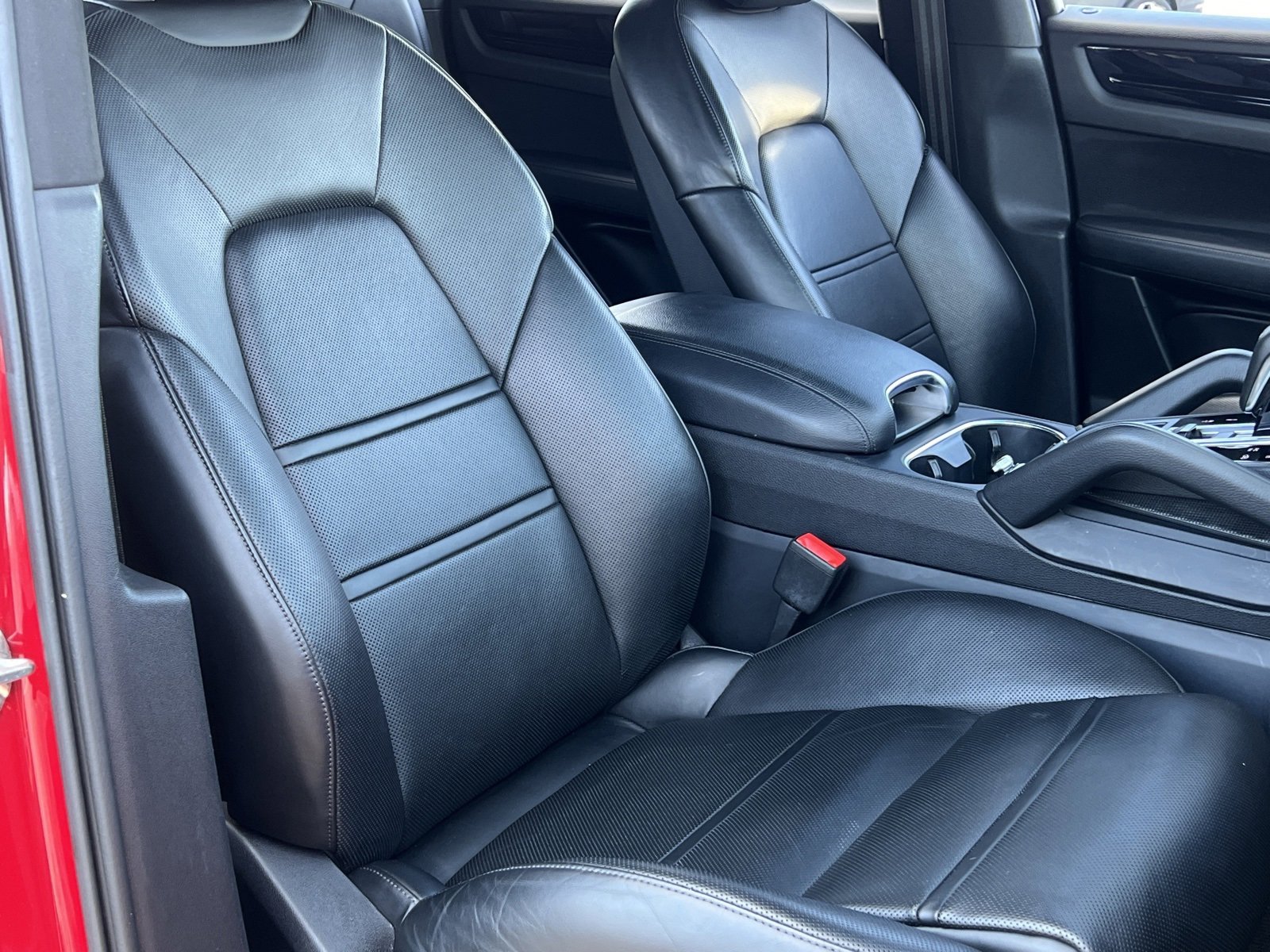 Certified 2023 Porsche Cayenne Coupe image 15