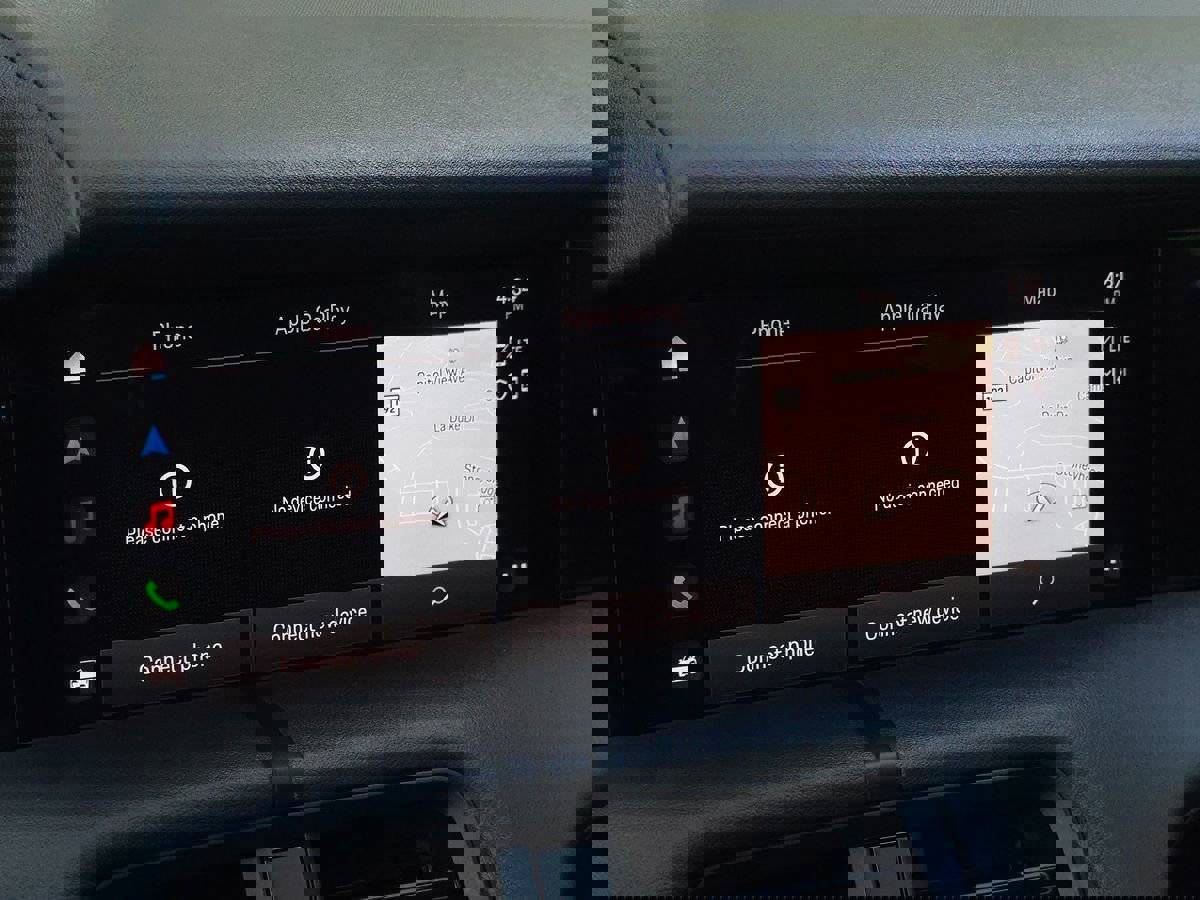 Used 2023 Porsche Taycan image 35