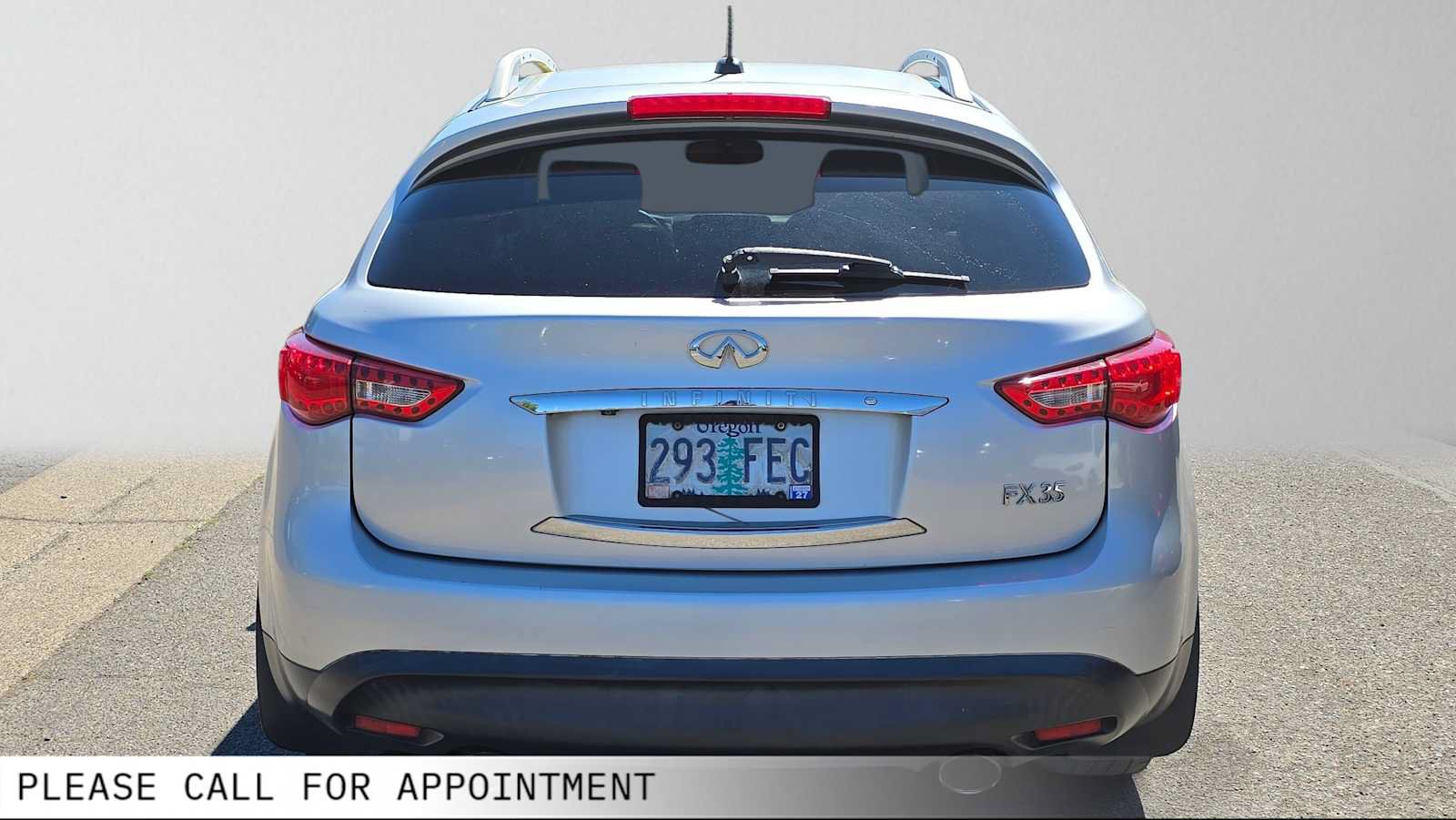 Used 2010 INFINITI FX35 AWD w/ Premium Pkg image 4