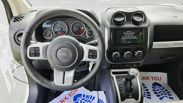 Used 2015 Jeep Compass High Altitude FWD image 14
