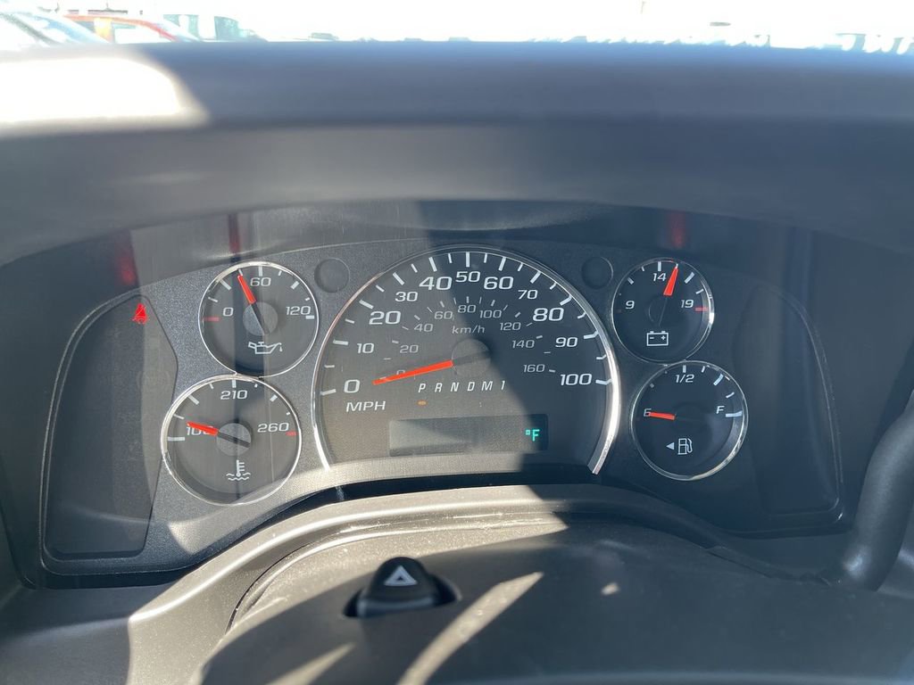New 2025 Chevrolet Express 2500 w/ Driver Convenience Package image 10
