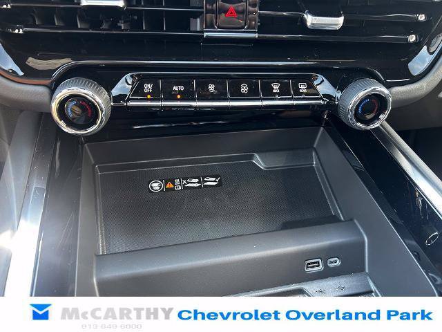 New 2026 Chevrolet Suburban RST w/ Advanced Technology Package AWD/4WD image 14
