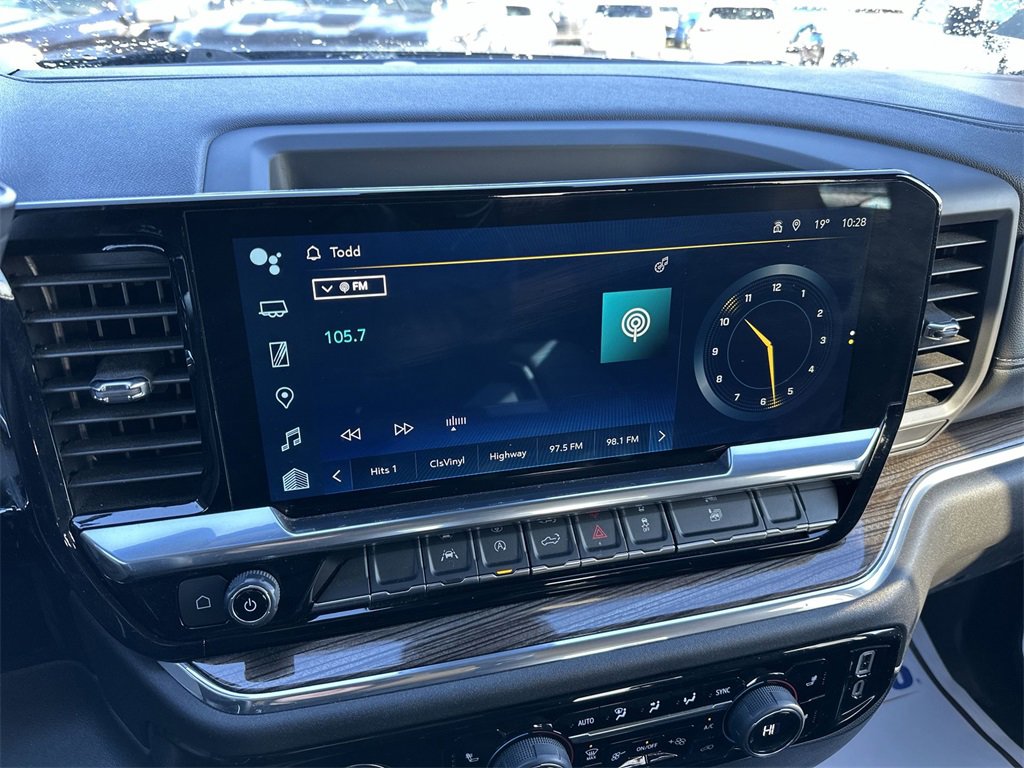 Used 2024 Chevrolet Silverado 1500 LT image 16