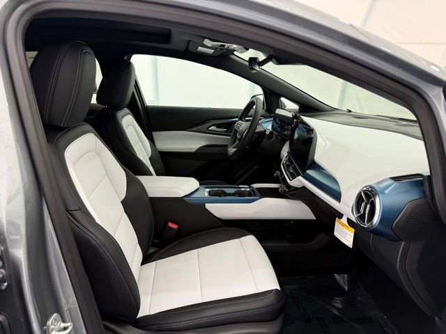 New 2026 Chevrolet Equinox EV LT FWD image 20