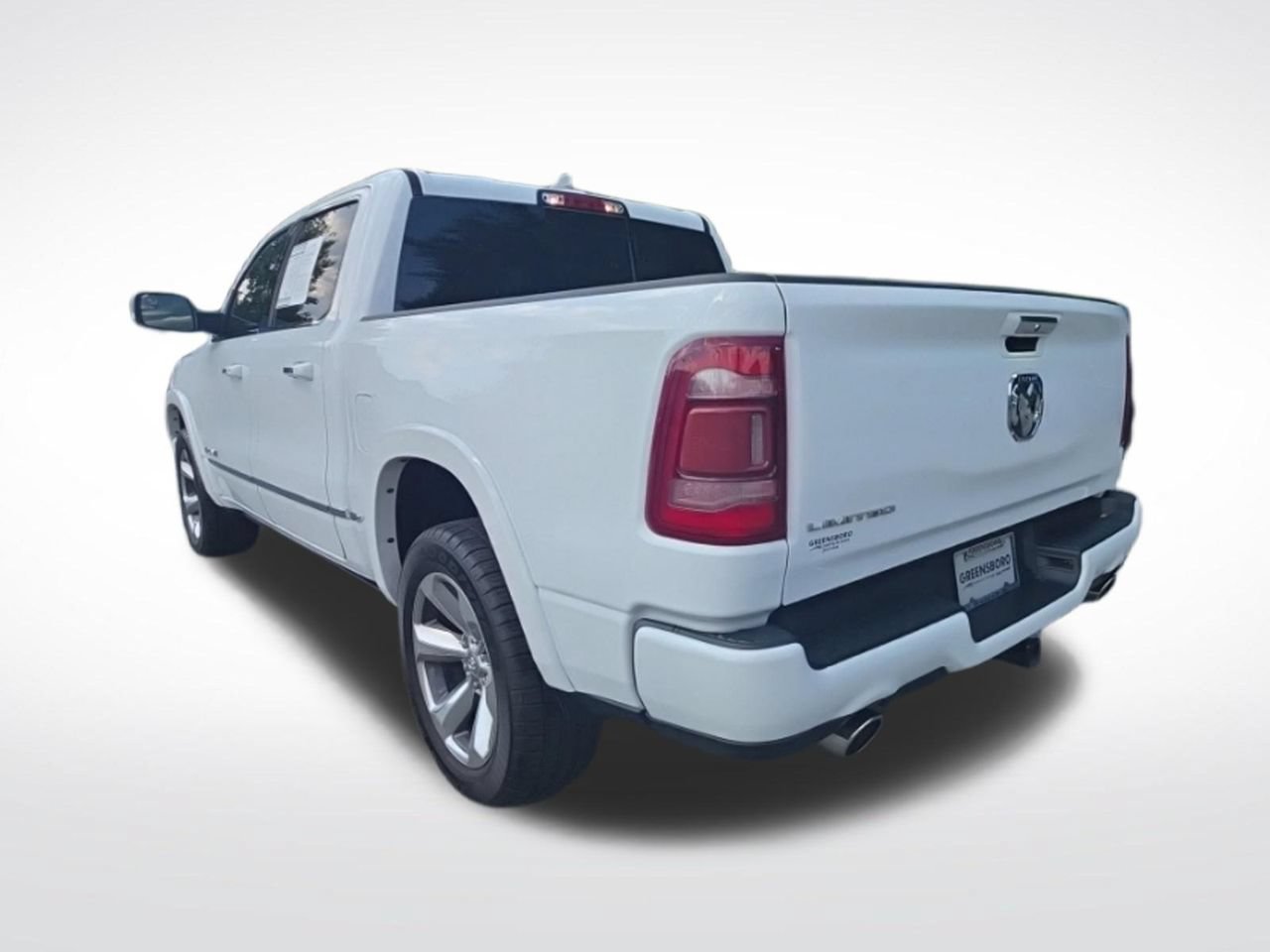 Used 2022 RAM 1500 Limited w/ Body Color Bumper Group RWD image 5
