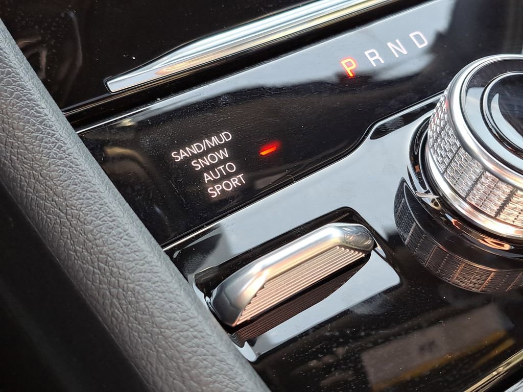 New 2026 Jeep Grand Cherokee L Laredo image 9