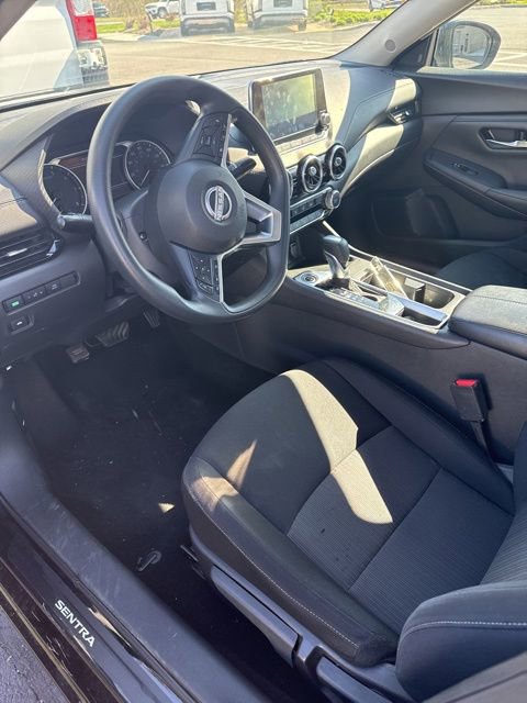 Used 2024 Nissan Sentra SV FWD image 5