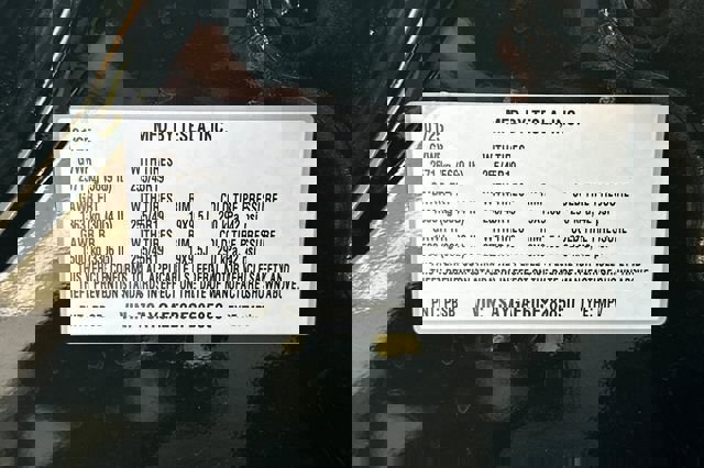 Used 2025 Tesla Model Y Long Range image 35