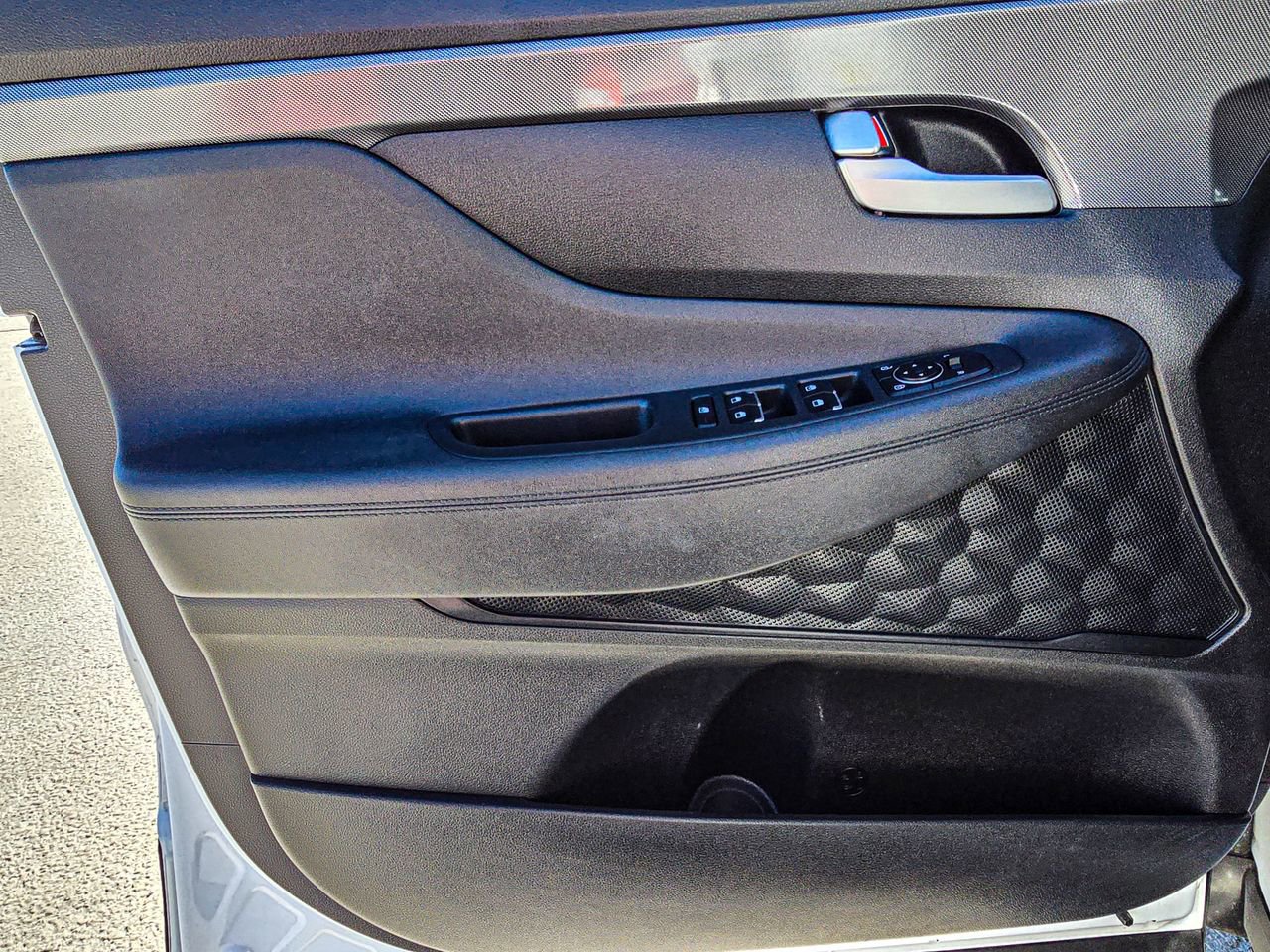 Used 2021 Hyundai Santa Fe SE w/ Cargo Package image 11