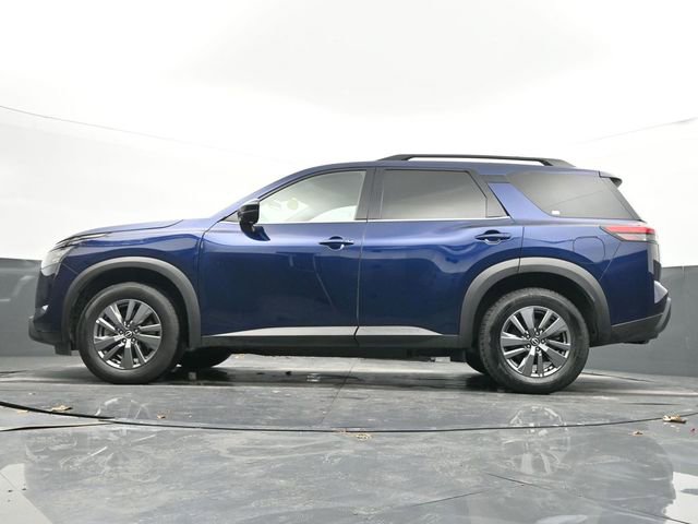 Used 2025 Nissan Pathfinder SV image 46
