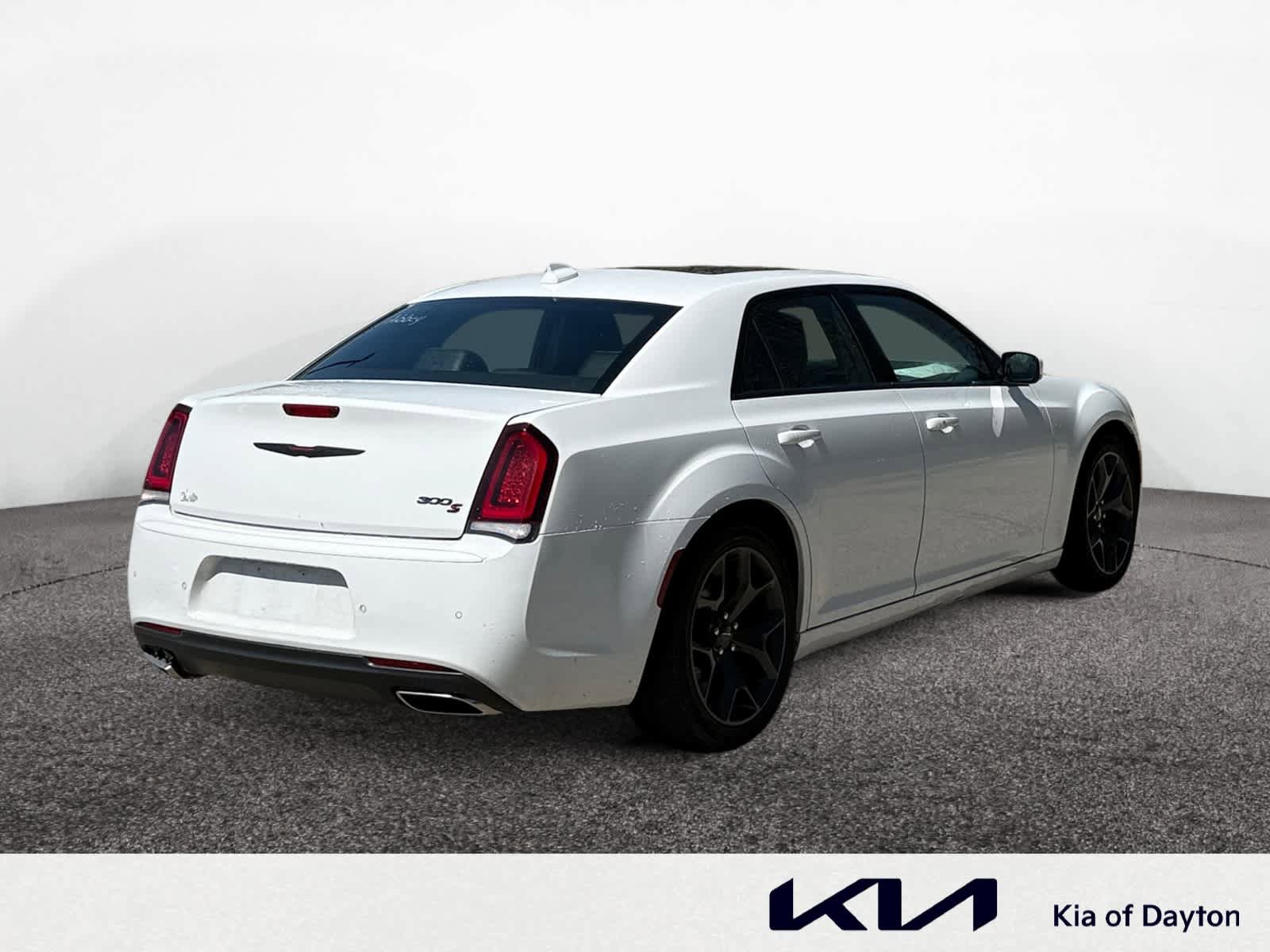 Used 2022 Chrysler 300 S image 5