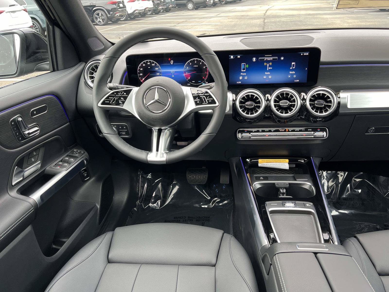 New 2026 Mercedes-Benz GLB 250 4MATIC image 32