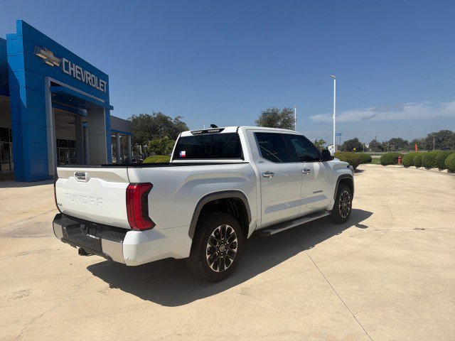 Used 2024 Toyota Tundra Limited w/ Power Package AWD/4WD image 16