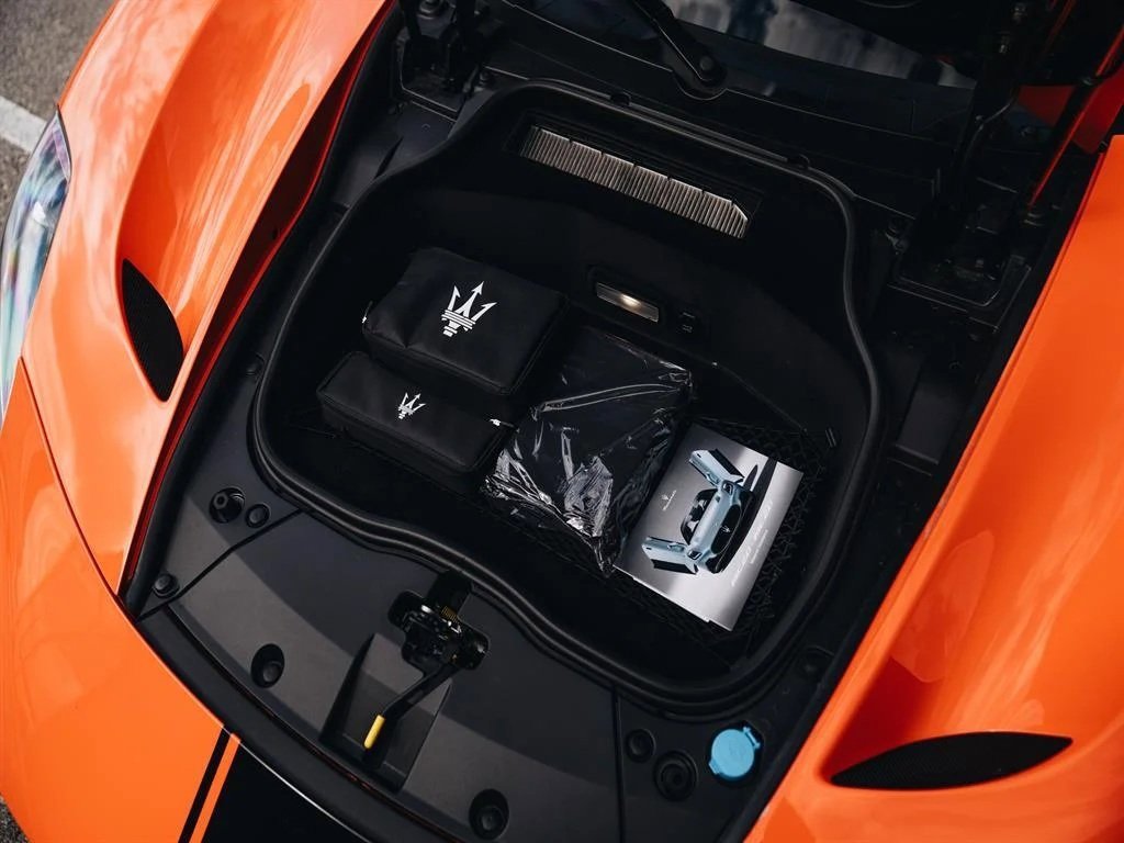 New 2023 Maserati MC20 Spyder image 19