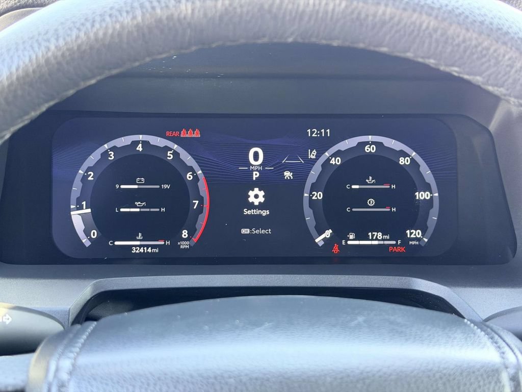 Used 2024 Toyota Tacoma TRD Off-Road w/ TRD Off Road Premium Package AWD/4WD image 9