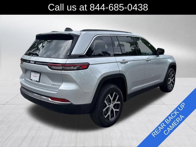 Used 2025 Jeep Grand Cherokee Limited AWD/4WD image 5