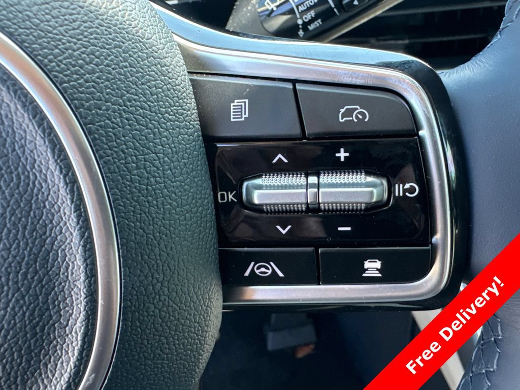 New 2025 Kia Carnival SX Prestige FWD image 24