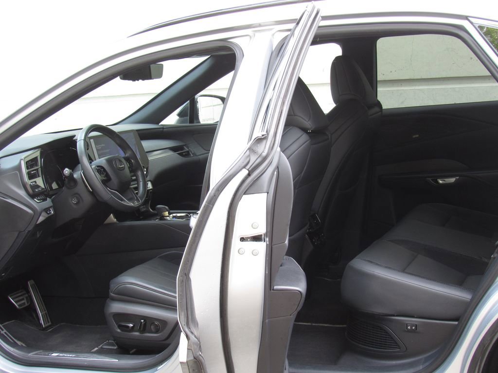 Used 2024 Lexus RX 500h F Sport w/ Convenience Package AWD/4WD image 14
