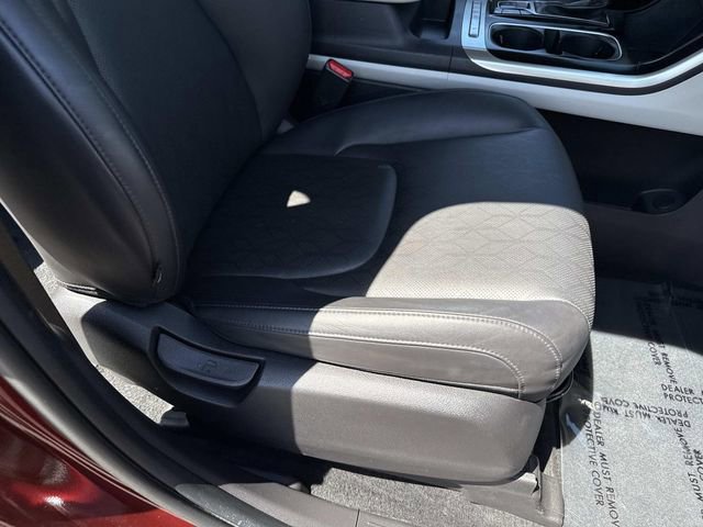 Used 2024 Kia Carnival LX FWD image 10