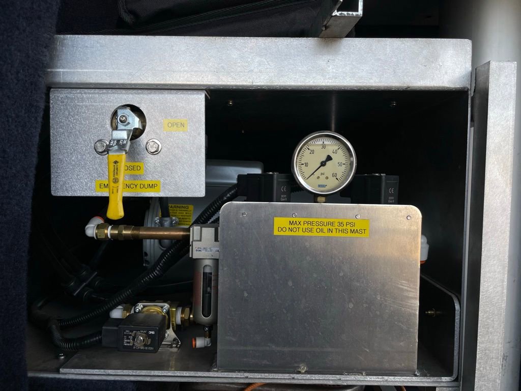 Used 2014 GMC Savana 3500 Extended image 35