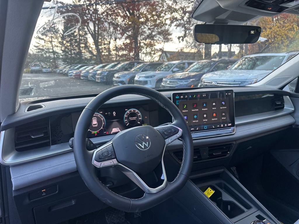 New 2025 Volkswagen Tiguan SE image 6