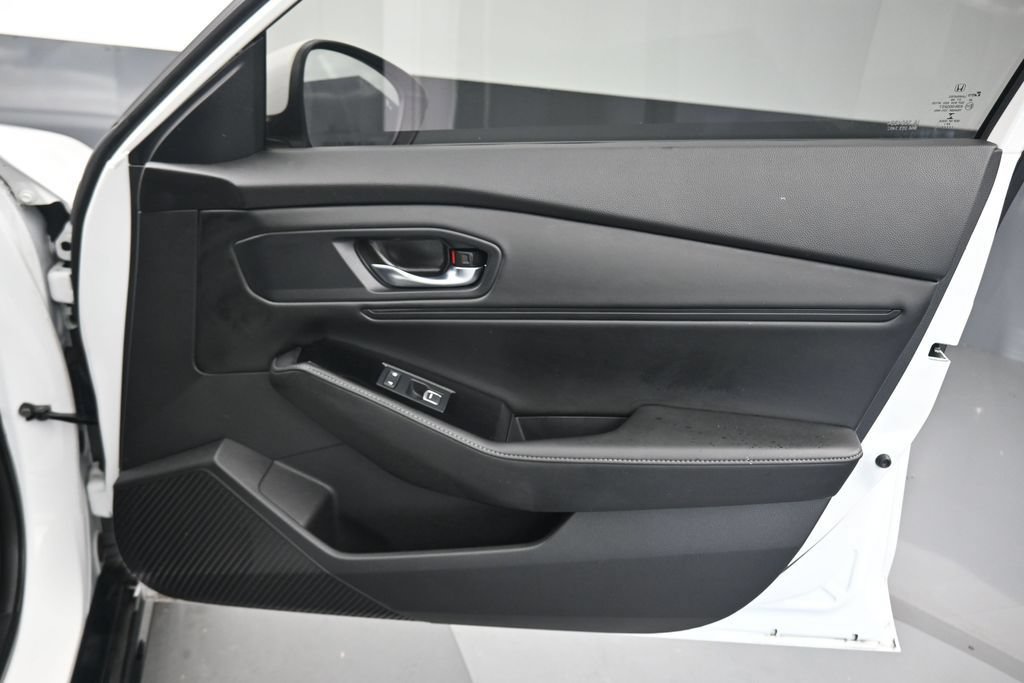 Used 2023 Honda Accord Touring image 41