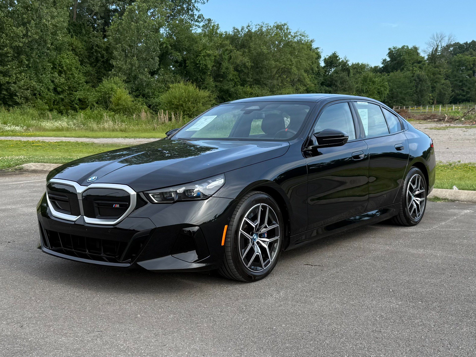 Used 2024 BMW i5 M60 w/ Premium Package AWD/4WD image 2