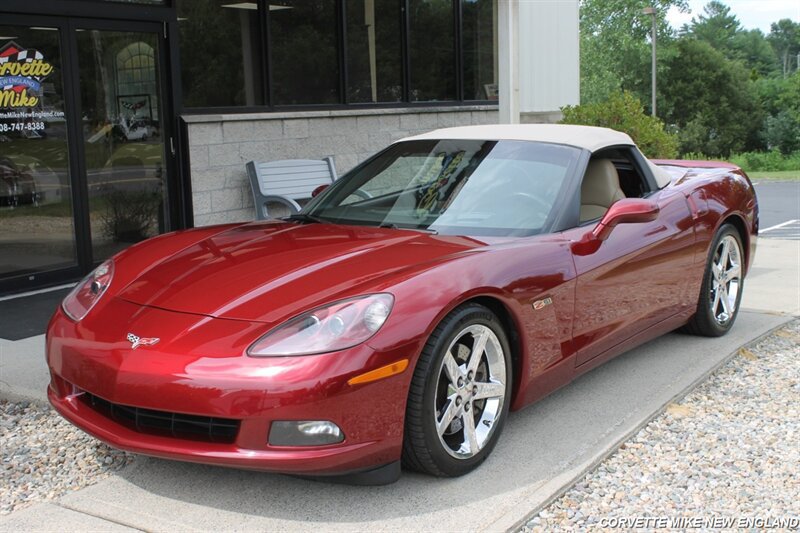 Used 2007 Chevrolet Corvette Convertible w/ Preferred Equipment Group RWD image 9