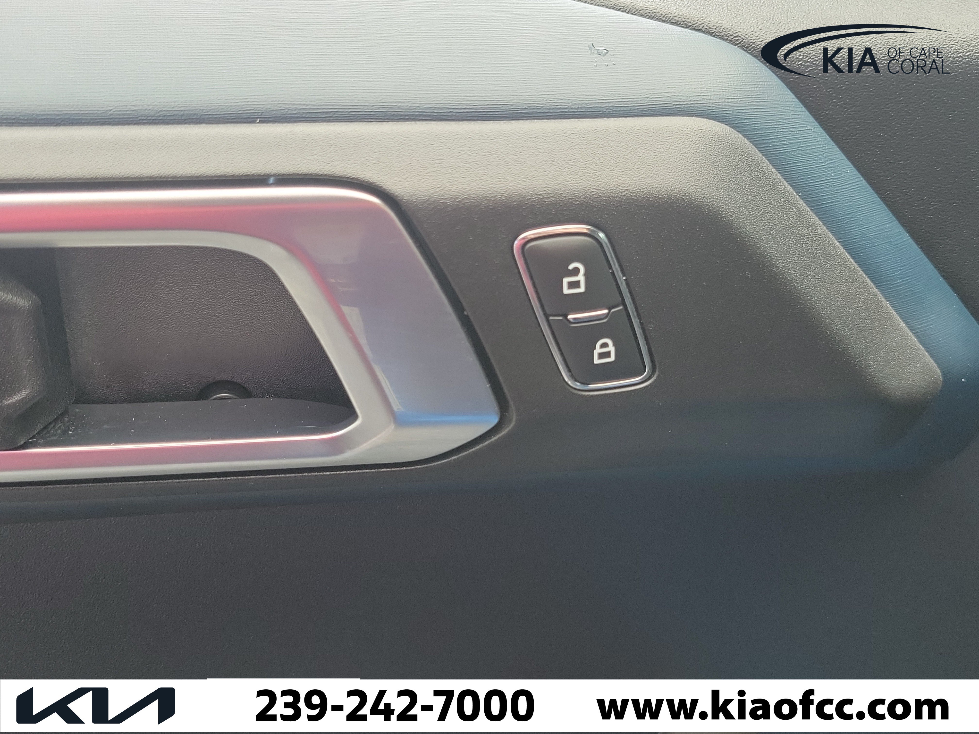 Used 2024 Ford Bronco Outer Banks AWD/4WD image 24
