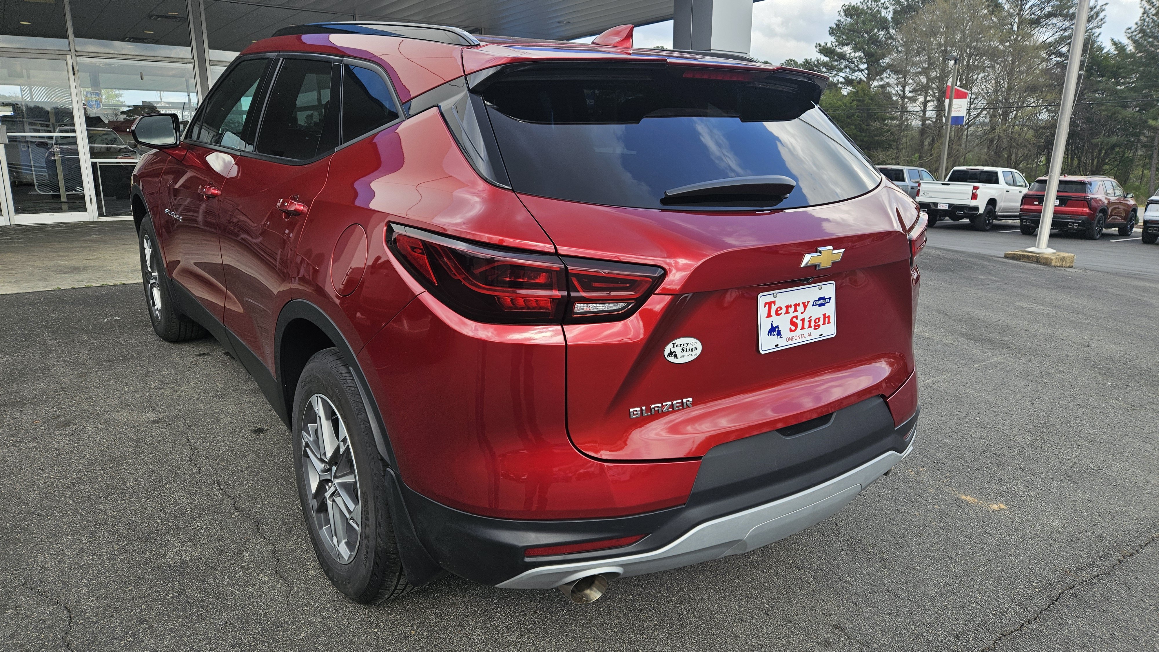 Used 2023 Chevrolet Blazer LT w/ Convenience Package FWD image 8