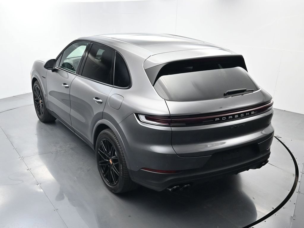 Certified 2026 Porsche Cayenne E-Hybrid AWD/4WD image 36
