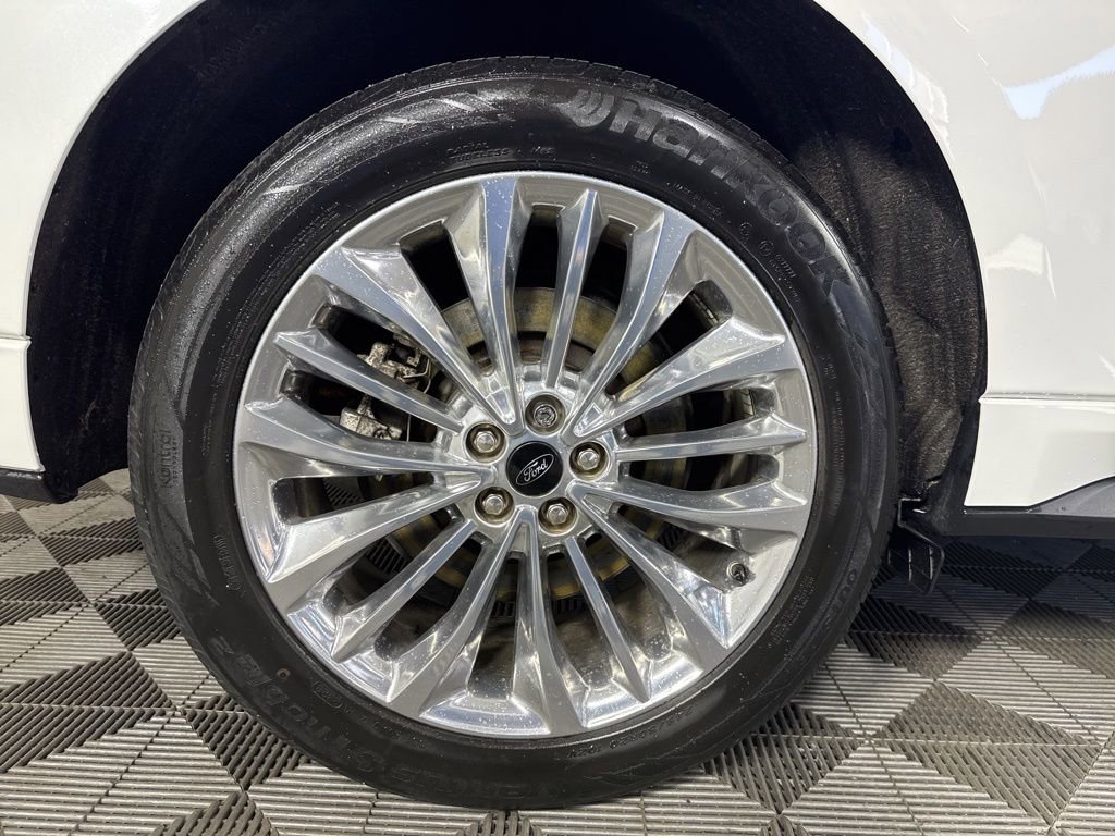 Used 2024 Ford Edge Titanium w/ Titanium Elite Package image 12