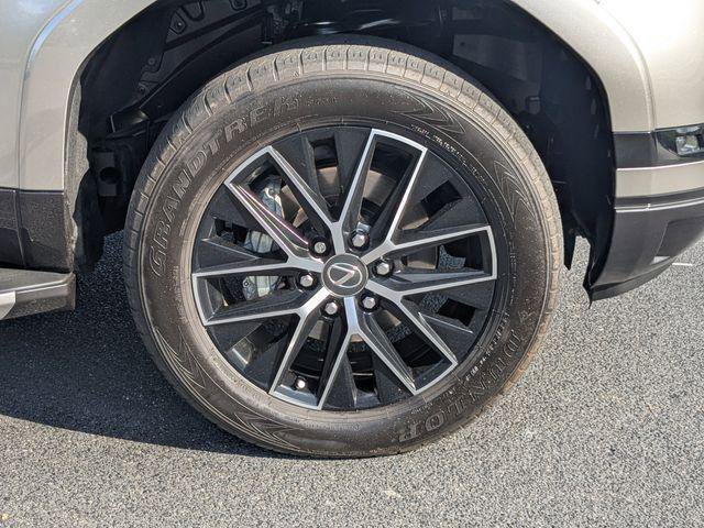 Certified 2024 Lexus GX 550 w/ Accessory Package (Z1) image 13